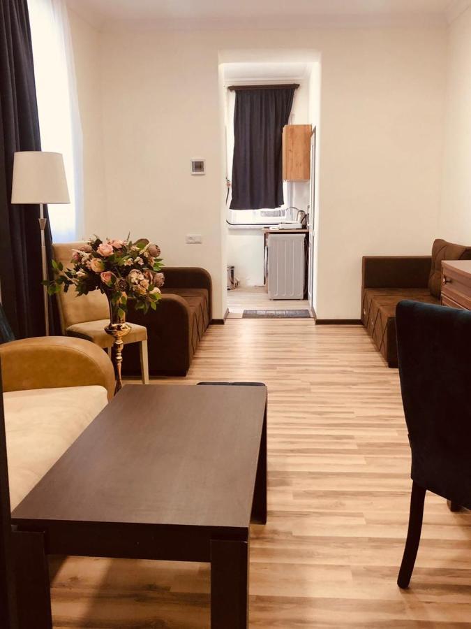 Hasi Hotel Csermuk Kültér fotó